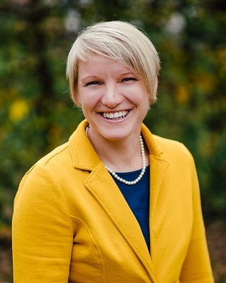 Portrait Monika Fuchs